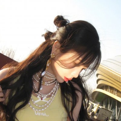 小太阳达芬妮 在线观看封面